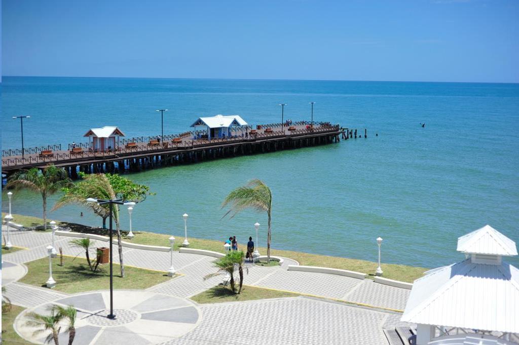 Hotel Art Deco Beach La Ceiba Exterior photo